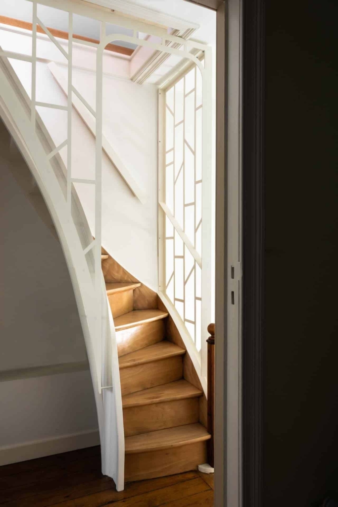 Custom-made Canva railing