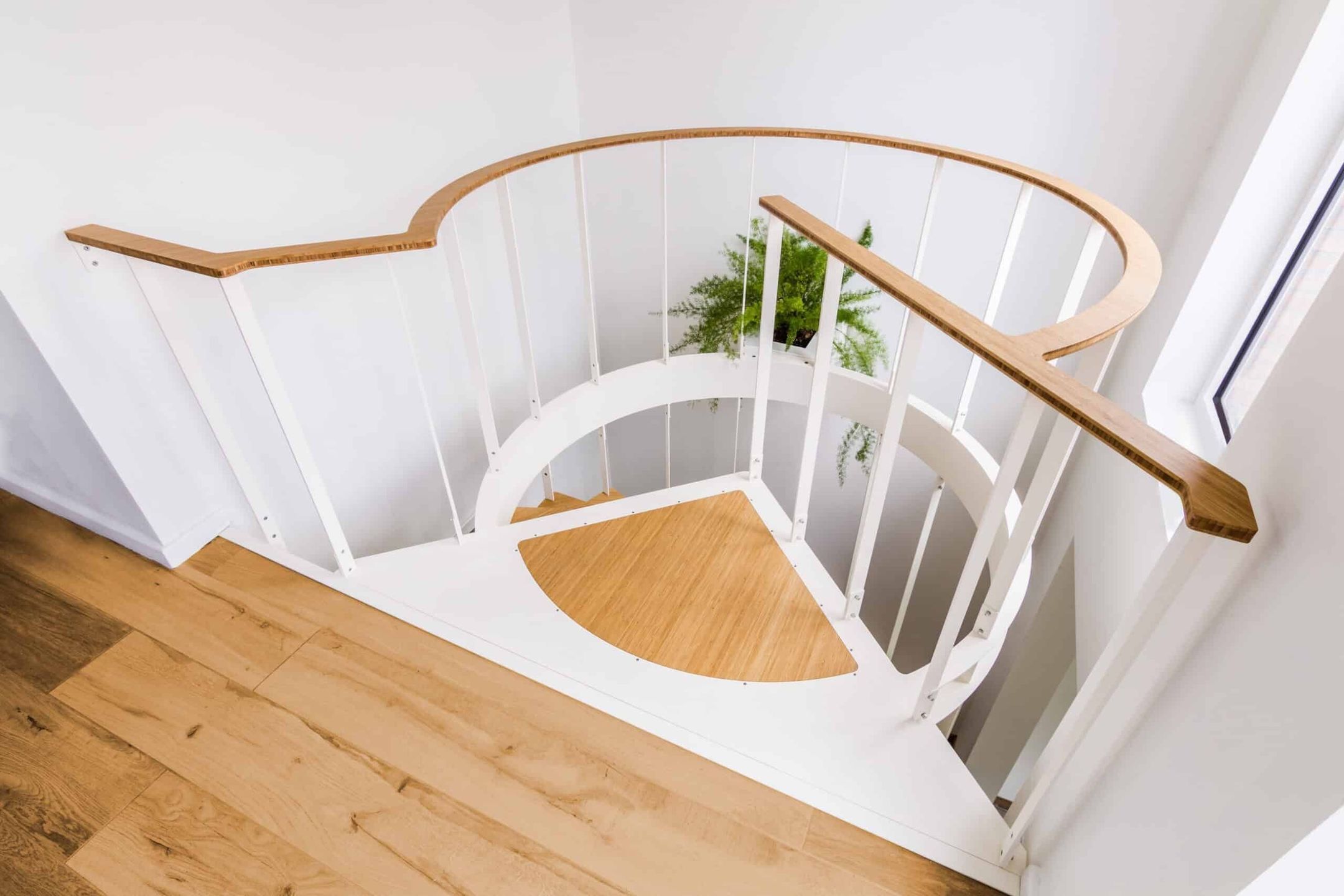 Escalier en colimaçon sur-mesure, modèle Olmo