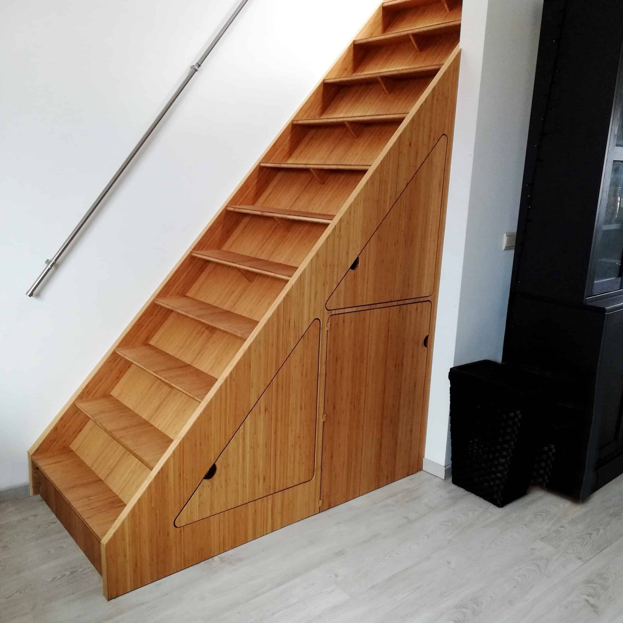 Escalier sur-mesure avec rangement intégré