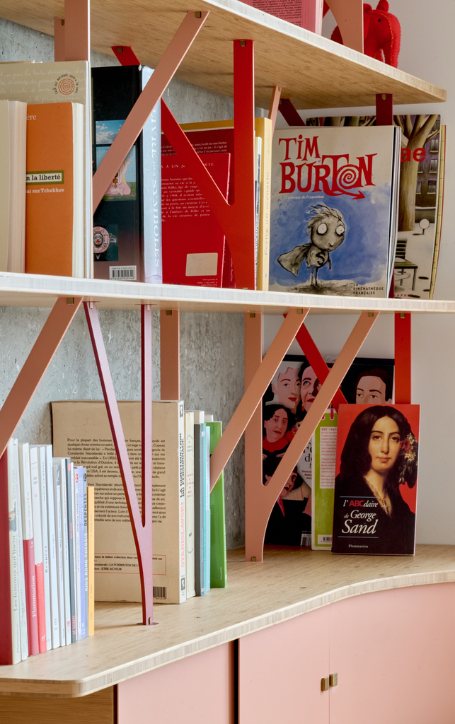 Une bibliothèque-bureau sur-mesure
